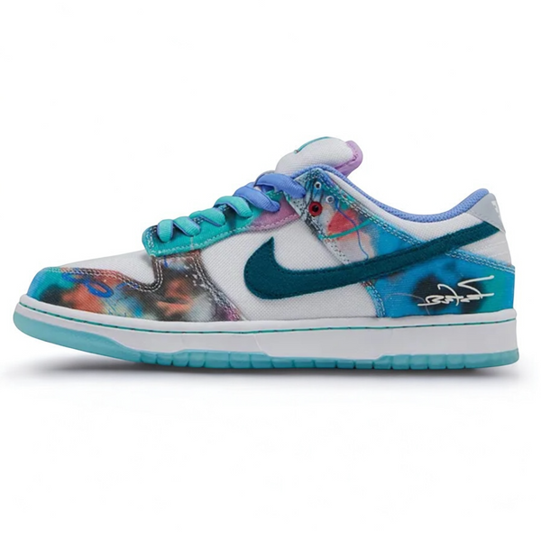 Dunk Low SB x Futura Laboratories