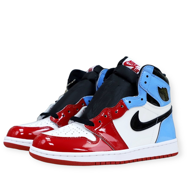 Air Jordan 1 Retro High OG “Fearless UNC Chicago”