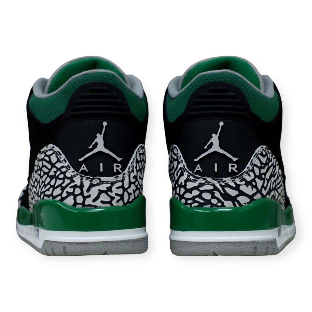 Air Jordan 3 Retro “Pine Green”