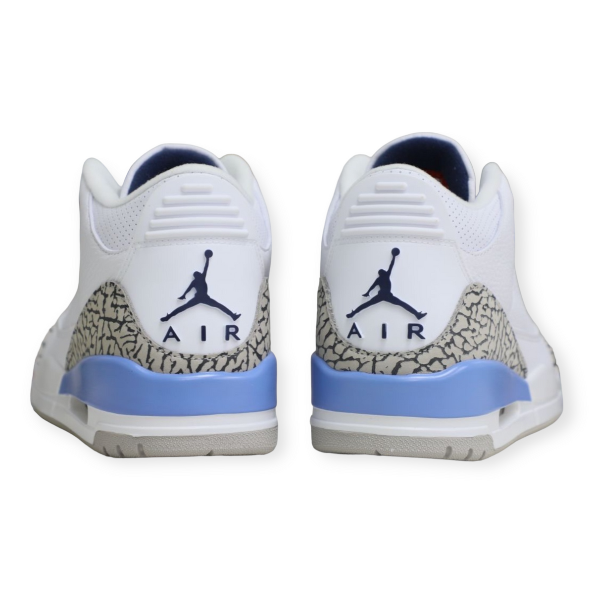 Air Jordan 3 “UNC”