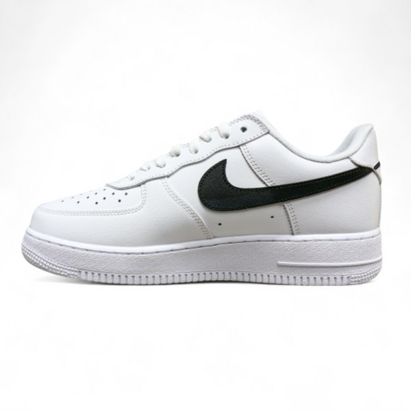 Nike Air Force 1 Low x Supreme “White Black”