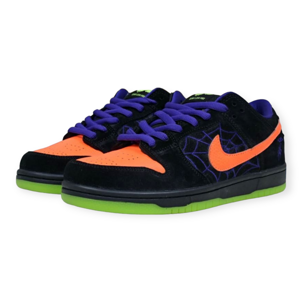 SB Dunk Low “Night Of Mischief”